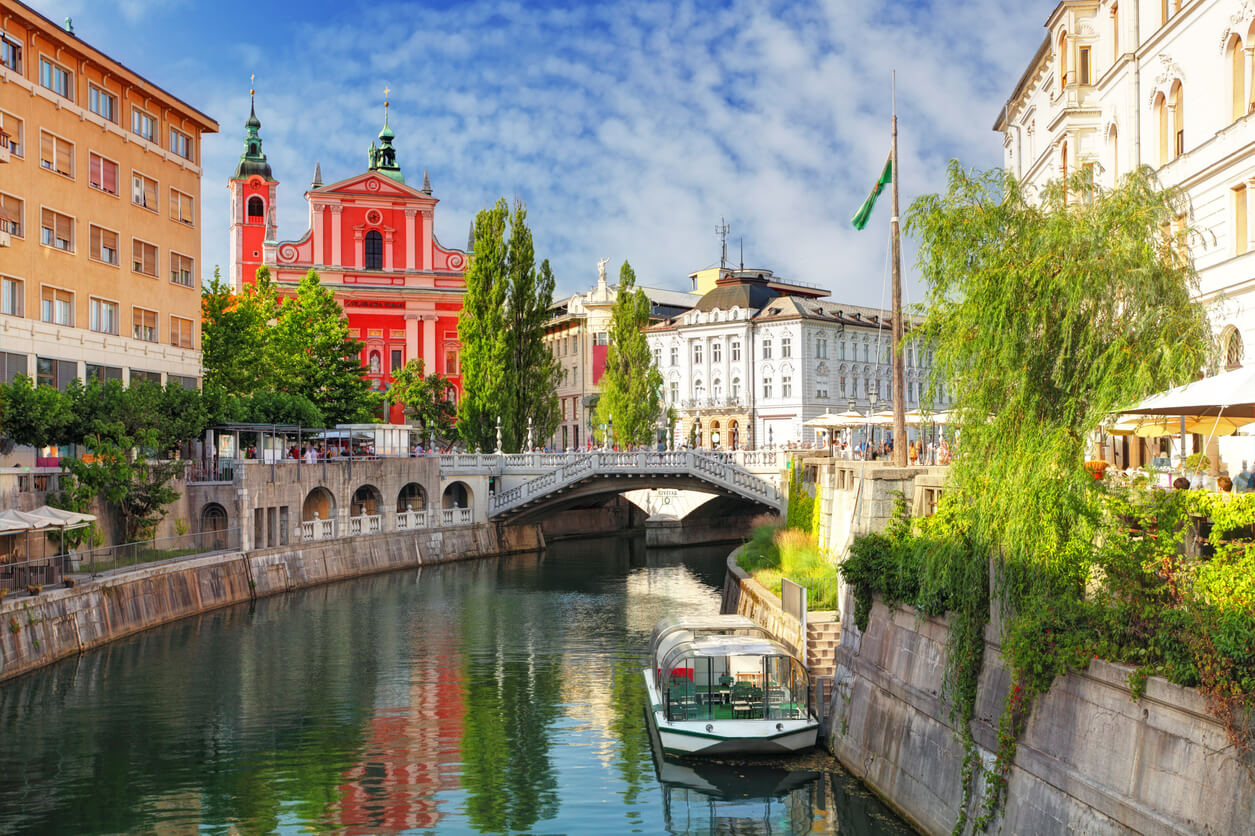 Beste Reistijd Ljubljana | Klimaat en Weer. 5 maanden om te vermijden!