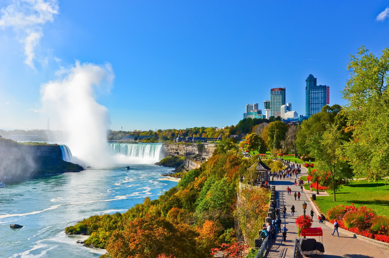 Niagara Falls (Ontario) : Niagara Falls (Ontario) :