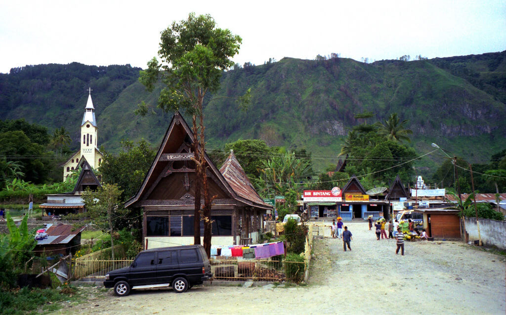 Samosir : 